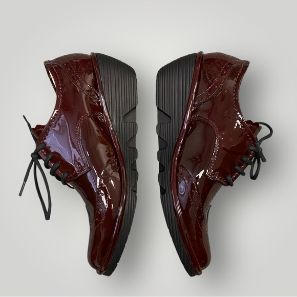 NWOT FLY LONDON Patent Leather Oxford Wedges Sz 37 - Picture 8 of 11